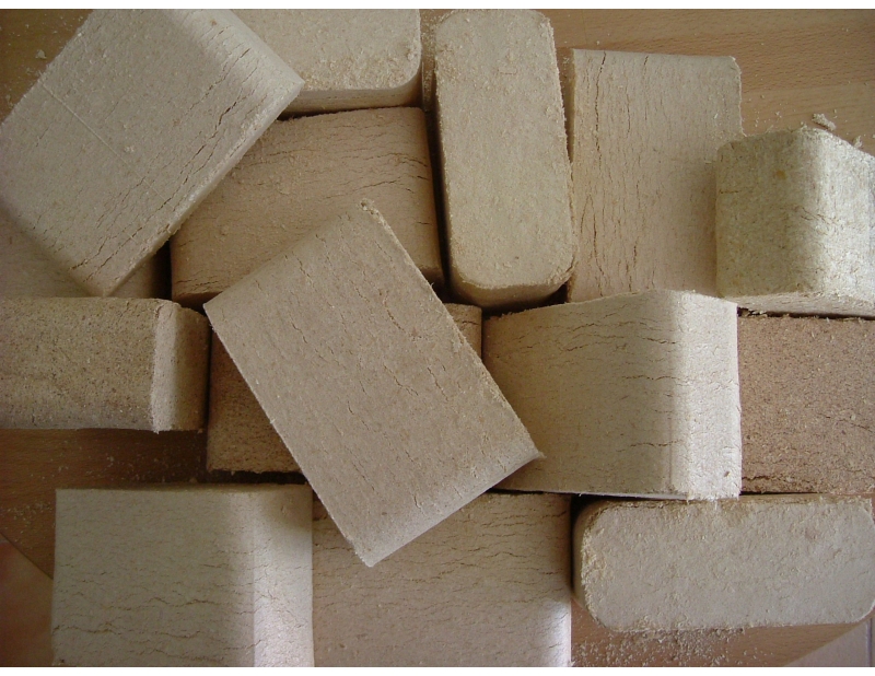 BERŽO PJUVENŲ BRIKETAI